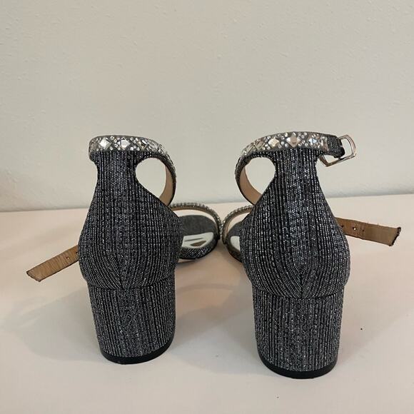 Badgley Mischka Collection Kameron Women's Black and‎ Silver Heels - Picture 4 of 4